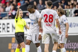 Noé Sow, explusé dans les dernières minutes du match nul 1-1 entre le FC Sion et le Servette FC